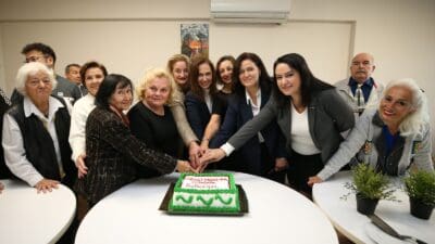Karşıyaka Belediye Başkanı Yıldız Ünsal, KARGEM ve anaokullarında görev yapan