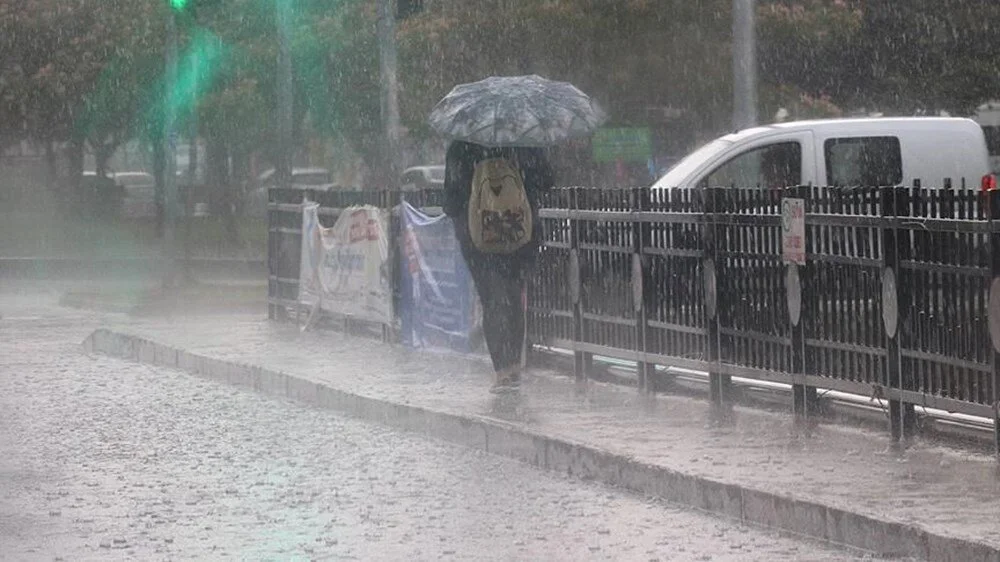 Meteorolojiden kuvvetli yağış uyarısı: 3 il içi sarı kod - 4