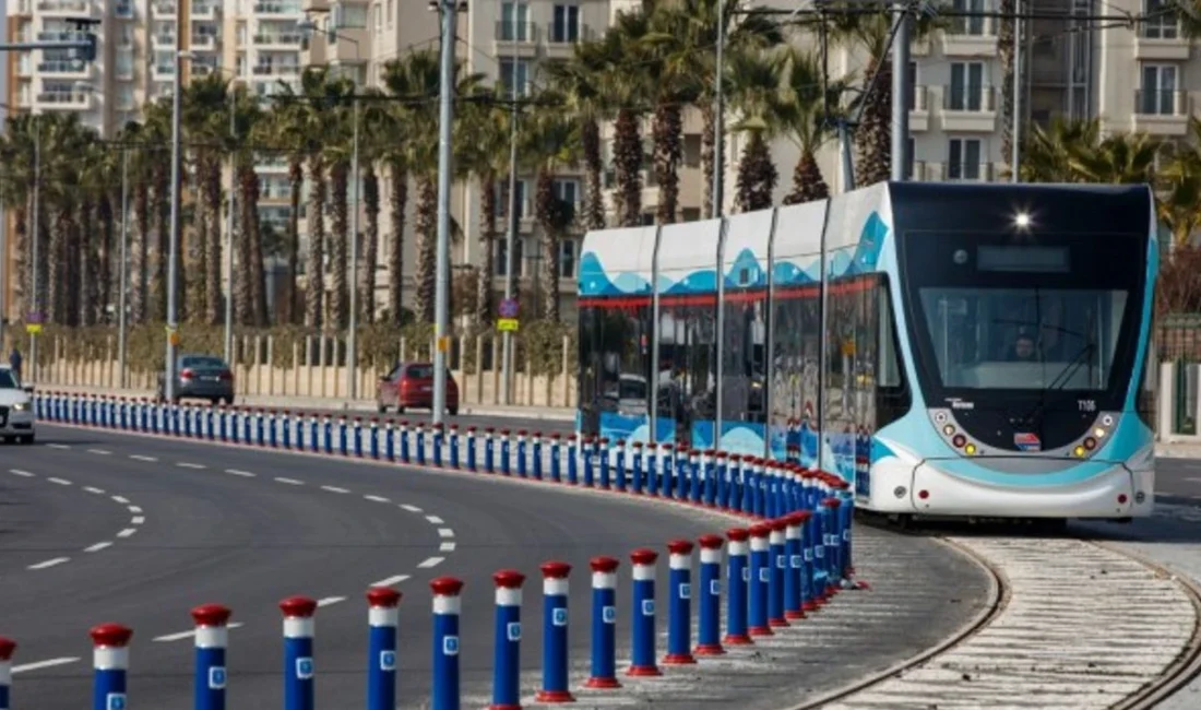 Karşıyaka ve Çiğli tramvay hatlarında, Yeşil, Kırmızı ve Mavi hat