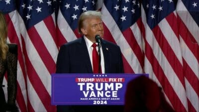 ABD'nin kaderini belirleyecek olan seçimlerde sandıklar tek tek kapanırken, Trump