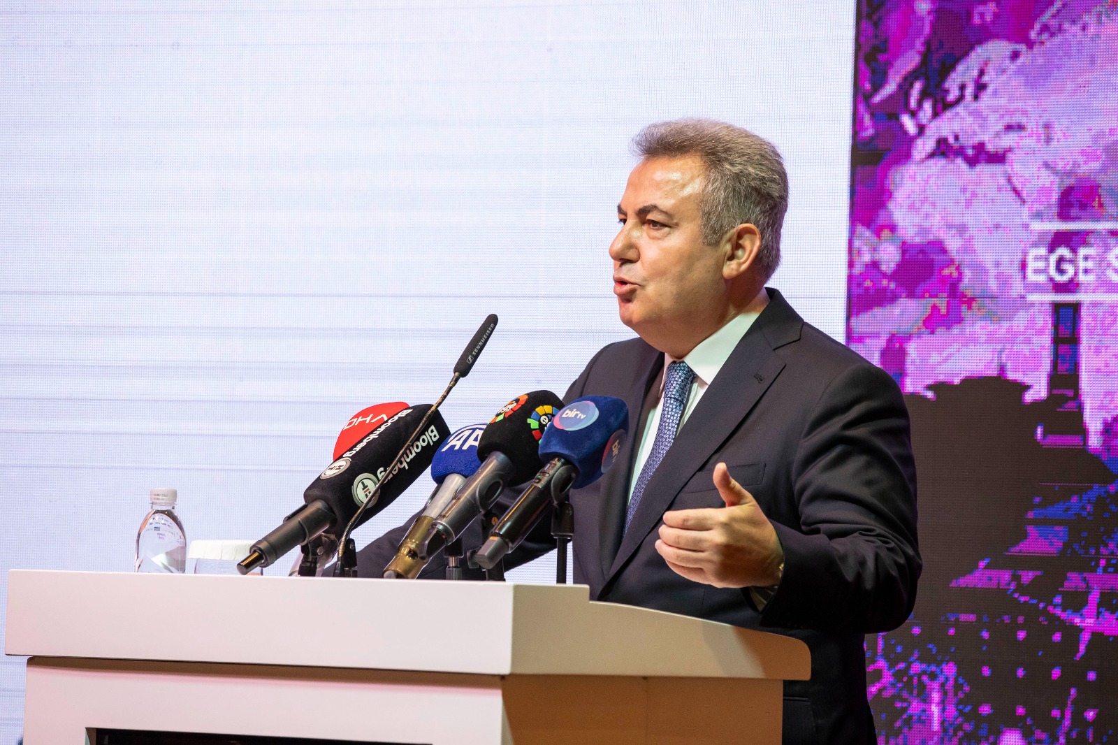 İzmir Valisi Dr. Süleyman Elban