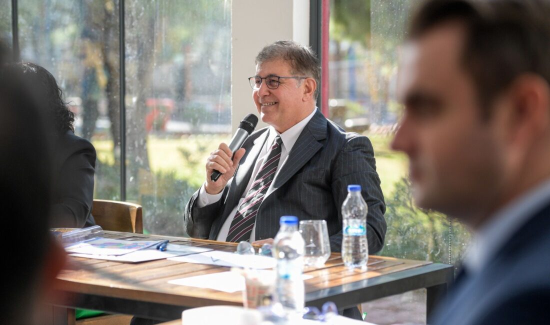 İzmir Büyükşehir Belediye Başkanı Dr. Cemil Tugay, Kınık'ta yaptığı koordinasyon