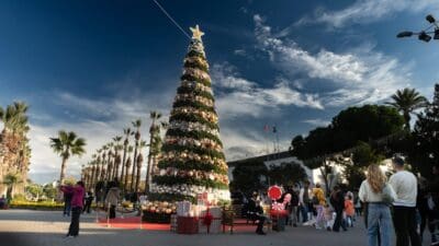 İzmir Büyükşehir Belediyesi tarafından kentte ilk kez düzenlenen Yeni Yıl