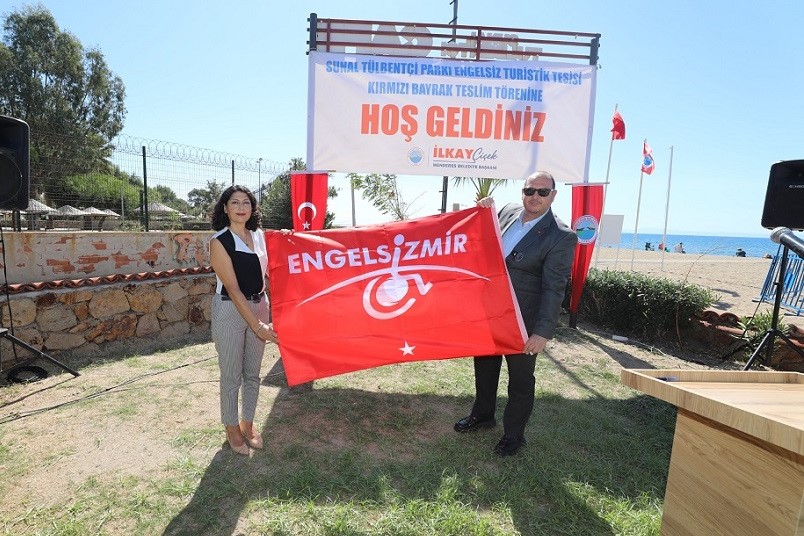 Menderes Belediyesi, engelsiz vatandaşlara verdiği hizmetler ve sağladığı imkanlar ile