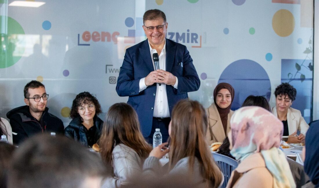 İzmir Büyükşehir Belediye Başkanı Dr. Cemil Tugay, İzmir Büyükşehir Belediyesi