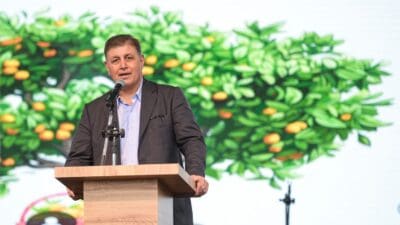 İzmir Büyükşehir Belediyesi, çiftçiyi her alanda desteklemeyi sürdürüyor. Türkiye’nin ekonomik