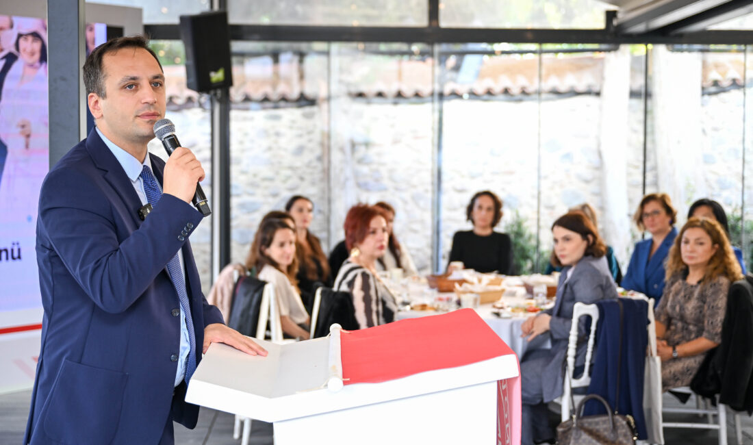 Bornova Belediyesi, 5 Aralık Türk Kadınına Seçme ve Seçilme Hakkının