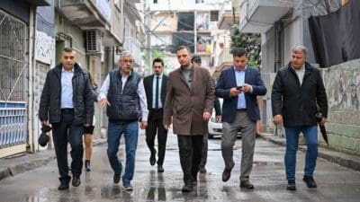 Bornova Belediye Başkanı Ömer Eşki, Altındağ Zafer Mahallesi’ni ziyaret ederek