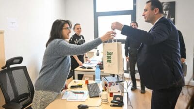 Bornova Belediye Başkanı Ömer Eşki, yeni yıl öncesinde belediyenin tüm