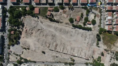 Buca Cezaevi arazisinin geleceğiyle ilgili tartışmalar sürüyor. Başkan Tugay, İller