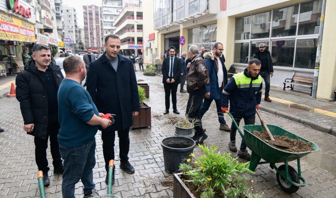 Bornova Belediyesi, Merkez Kapalı Pazaryeri’nin bulunduğu alanda trafik sıkışıklığı sorununa