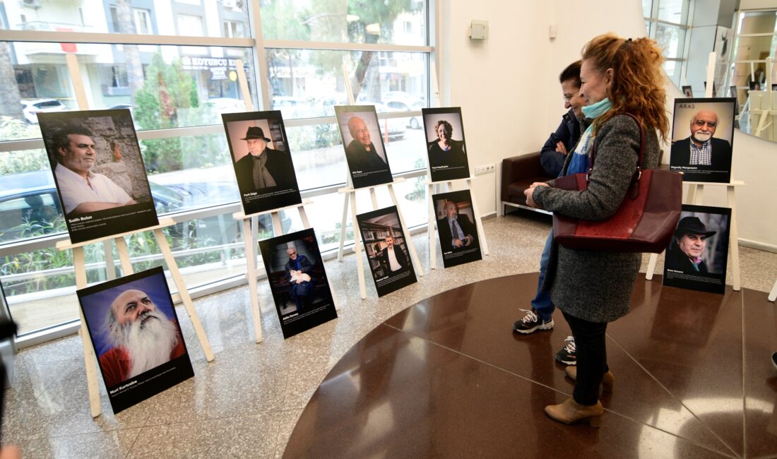 Bornova Belediyesi’nin ev sahipliğinde gerçekleşen “Edebiyatımızın Yüzleri” adlı sergi, edebiyat