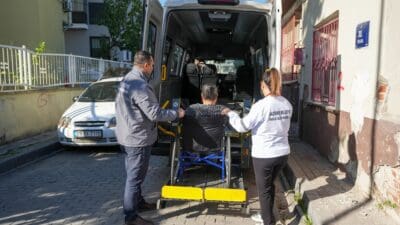 Sağlık hizmetleriyle yurttaşların bu alandaki ihtiyaçlarını ücretsiz karşılayan Gaziemir Belediyesi,