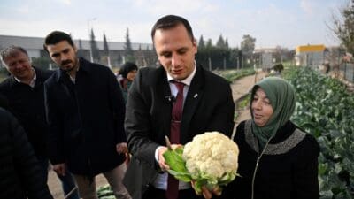 Bornova Belediyesi, dezavantajlı mahallelerde yaşayan kadınları üretime teşvik etmek için