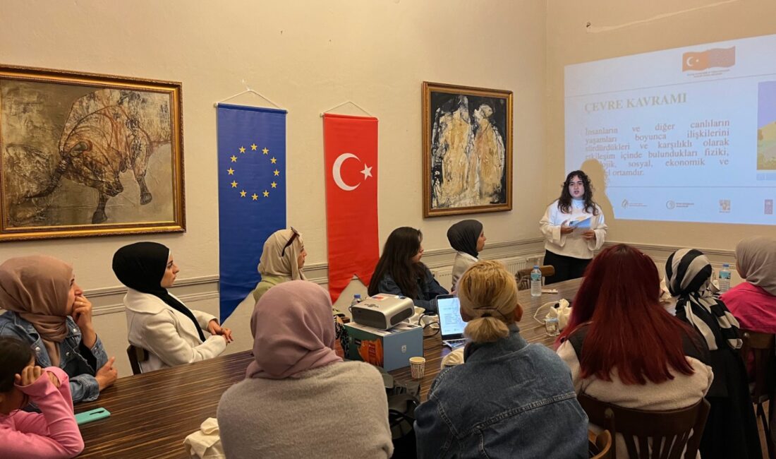 Konak Belediyesi’nin Sosyal İklim Derneği paydaşlığıyla hayata geçirdiği “Clocalization -