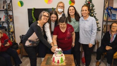 Balçova Belediyesi’ne bağlı ileri yaş grubuna eğitim hizmeti veren Olgun