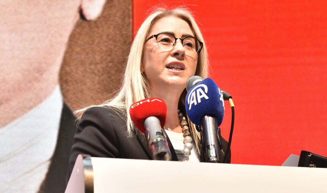 AK Partili Çankırı: “Durmak yok yola devam!” AK Parti İzmir Milletvekili Ceyda Bölünmez Çankırı, Konak 8. Olağan