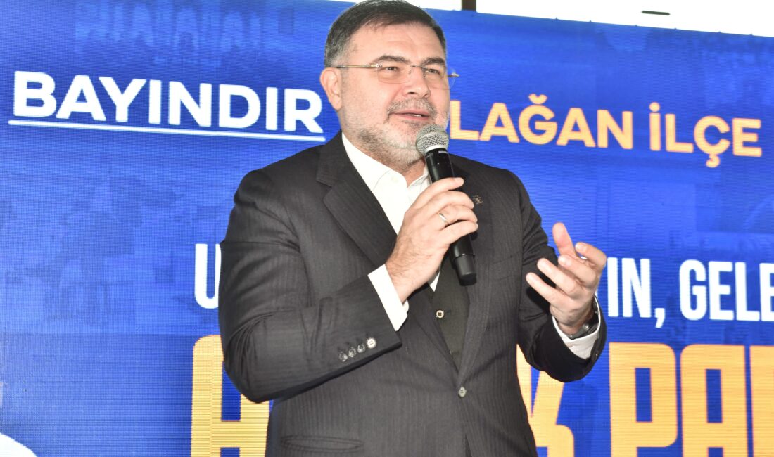 AK Parti Bayındır İlçe Kongresinde konuşan AK Parti İzmir İl