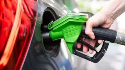 Brent petrol ve döviz kurundaki dalgalanmalar akaryakıt fiyatlarını etkilemeye devam