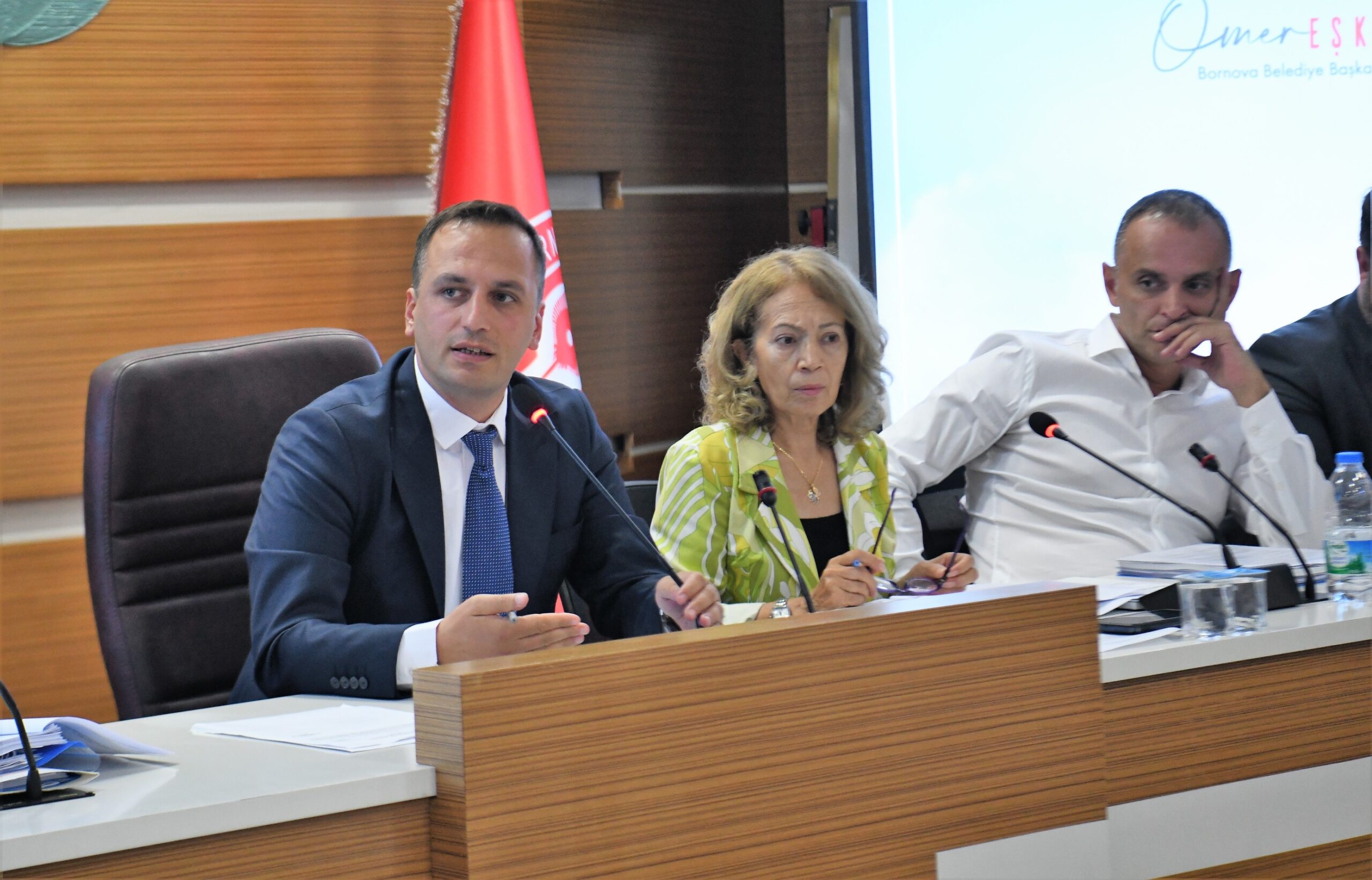 Bornova Belediyesi Aralık ayı Meclis Toplantısı'nda, İzmir Gaz'ın deplase maliyetlerinin