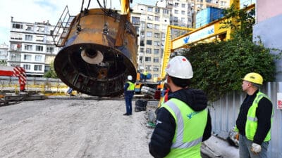 Buca Metrosu’nda 450 tonluk tünel açma makinesi (TBM), Üçyol Hat