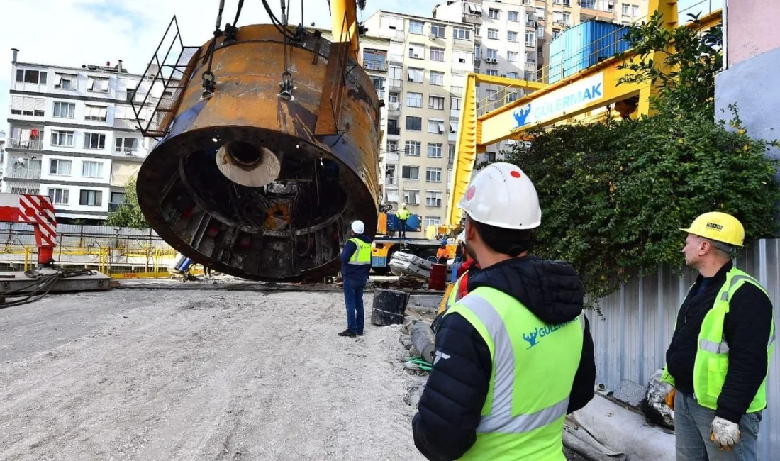 İzmir Büyükşehir Belediyesi’nin yapımını sürdürdüğü Buca Metrosu'nun tünel kazıları devam