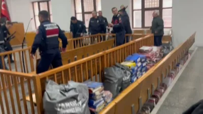 Bursa Adliyesi'nde silahlı saldırı meydana geldi. Mahkeme salonunda yaşanan silahlı