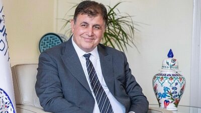 Bugün İzmir’in kendi emeği ve liyakatıyla saygın ve bağımsız bir