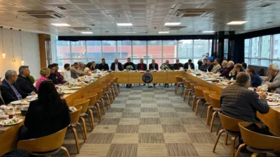 CHP İzmir İl Başkanı Şenol Aslanoğlu ve CHP'li ilçe başkanları,