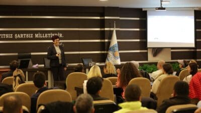 Hak temelli uygulamalarıyla öne çıkan Narlıdere Belediyesi, çalışanlarına toplumsal cinsiyet