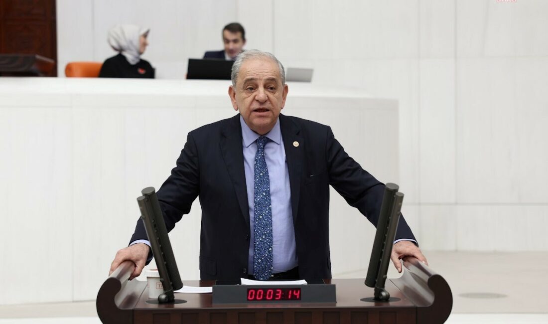 CHP İzmir Milletvekili Rıfat Nalbantoğlu, İzmir Büyükşehir Belediyesi’nin onay bekleyen