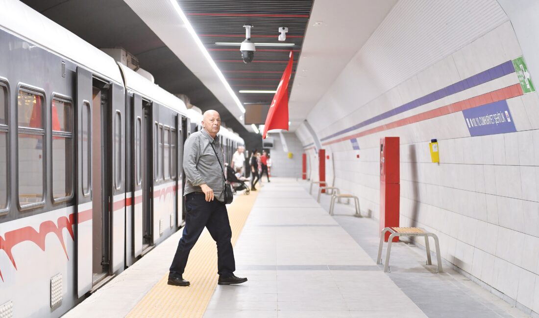 Narlıdere Metrosu’nda sefer sıklığı artırıldı: Sefer aralıkları 8 dakikaya düştü İzmir Büyükşehir Belediyesi’nin 287 milyon Euro’luk yatırımla hayata geçirdiği Narlıdere
