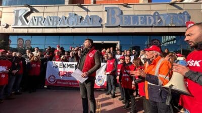Karabağlar Belediyesi’nde yaklaşık bin KARBEL işçisini ilgilendiren toplu sözleşme görüşmelerinde