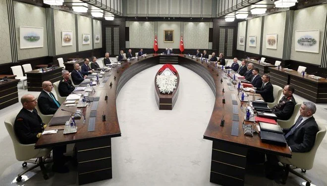 Devletin iç ve dış tehdit algılamalarını belirleyen ve kamuoyunda "Kırmızı