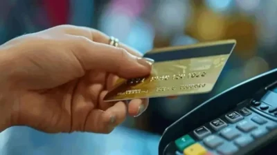 Kredi kartı sahiplerini ilgilendiren önemli bir uyarı geldi. Türkiye'deki birçok