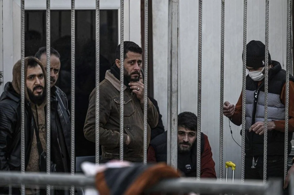 Sınır dışı etme hazırlığı: Almanya ve Avusturya'nın başı çektiği birçok Avrupa  ülkesi Suriyelilerin iltica başvurularını dondurdu - 2