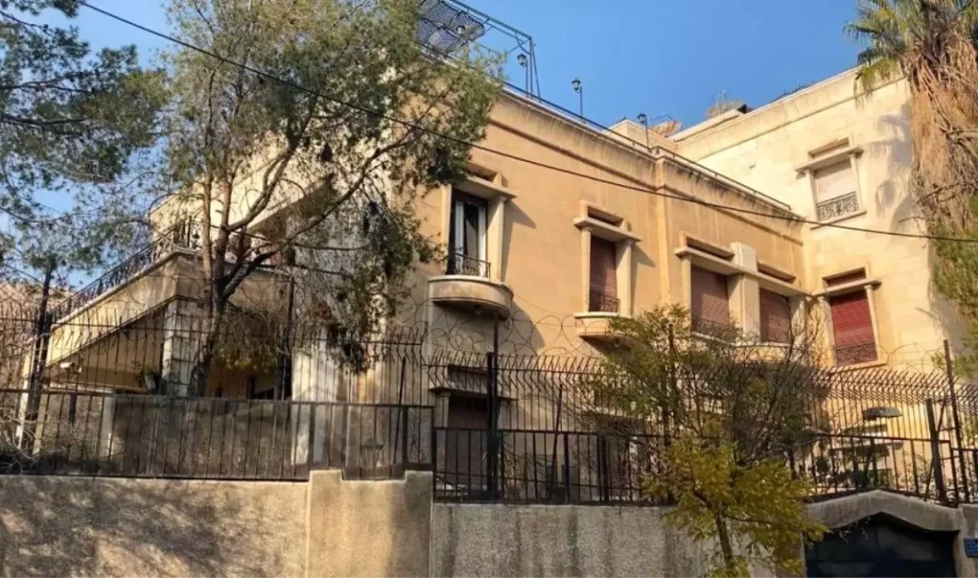 Baas rejiminin devrilmesinin ardından Suriye’de Şam Büyükelçiliği 12 yıl sonra
