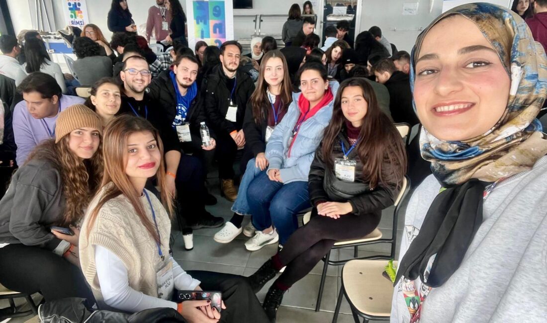 İzmir Büyükşehir Belediyesi’nin proje yürütücülüğünü yaptığı Elim Sende Farkındalık çalışması