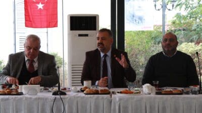 CHP İzmir İl Başkanı Şenol Aslanoğlu, ÇEDES projesi kapsamında imam