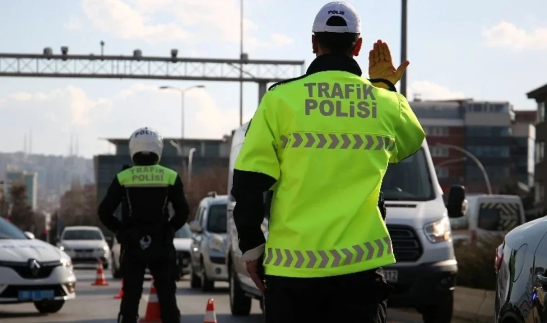 İzmir Valisi Süleyman Elban, vatandaşların yılbaşı gecesini huzur içinde geçirmesi