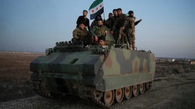 Suriye'de silahlı muhalif gruplar ile Beşar Esad güçleri arasında çatışmalar