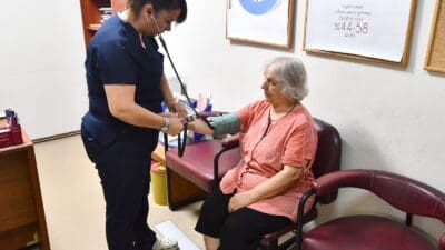 Sağlıklı bir kent yaratma hedefiyle çalışmalarını sürdüren İzmir Büyükşehir Belediyesi