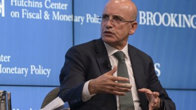 Hazine ve Maliye Bakanı Mehmet Şimşek, Türkiye'nin ciddi bir hayat