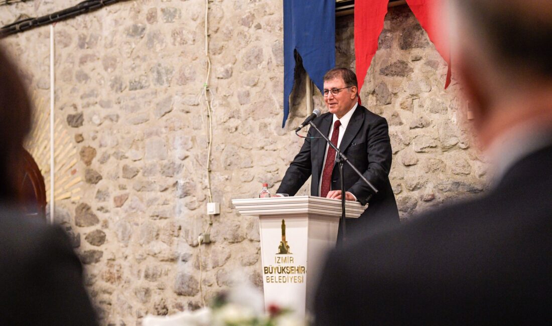 İzmir Büyükşehir Belediye Başkanı Dr. Cemil Tugay, İzmir Büyükşehir Belediyesi