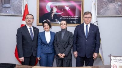 İzmir Büyükşehir Belediye Başkanı Dr. Cemil Tugay, çeşitli açılış ve