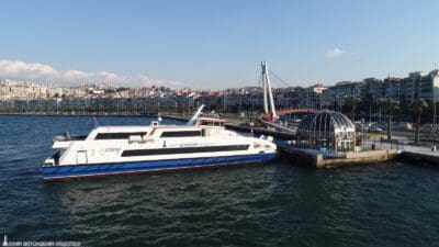 Tadilat çalışmaları için geçici olarak kapatılan Göztepe ve Karantina iskeleleri,