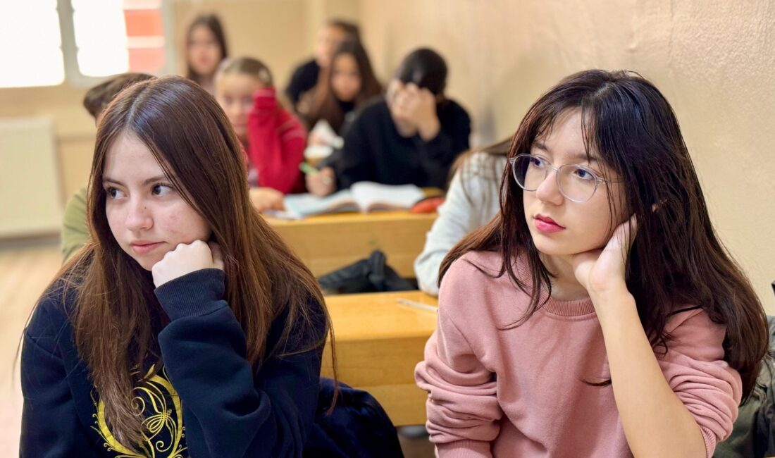 Çiğli Belediyesi Eğitim Merkezi (ÇİBEM), sömestr tatilinde de öğrencilerin geleceğine