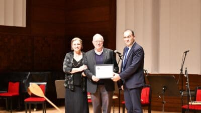 İzmir Kent Konseyi, bu yıl ilk kez “Kente Değer Katanlar