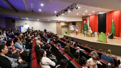Çiğli Belediyesi, sömestr tatilinde çocuklara keyifli anlar yaşatmaya devam ediyor.