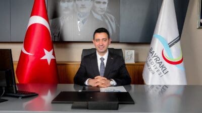 Bayraklı Belediye Başkanı İrfan Önal, yeni yıl dolayısıyla paylaştığı videoda